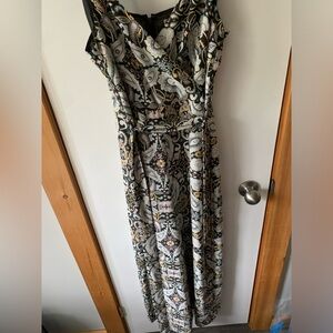 Loft Romper Size 8 Paisley
